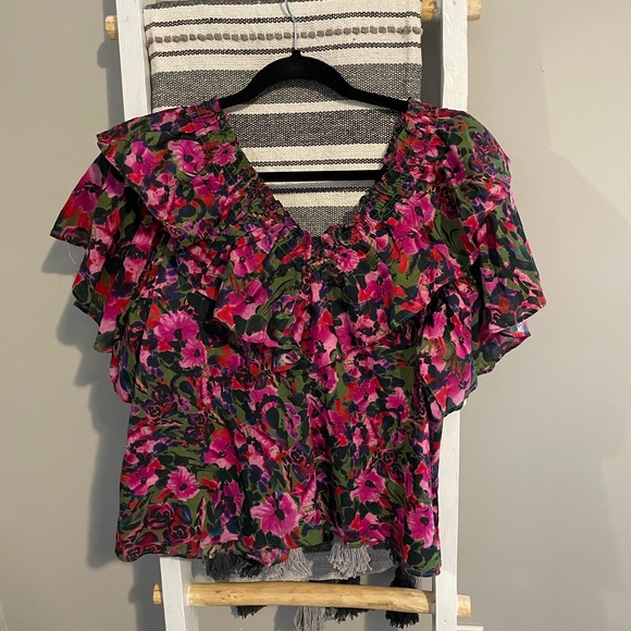 SOMETHING NAVY felix ruffle top - NWT - Picture 3 of 4